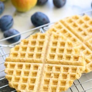 overhead shot of vegan waffles on a cooling rack