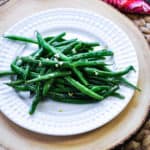 Garlic Green Beans https://www.veganblueberry.com