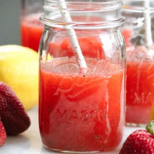 Strawberry Chia Seed Lemonade - and NO refined sugar!!! Yum!!!