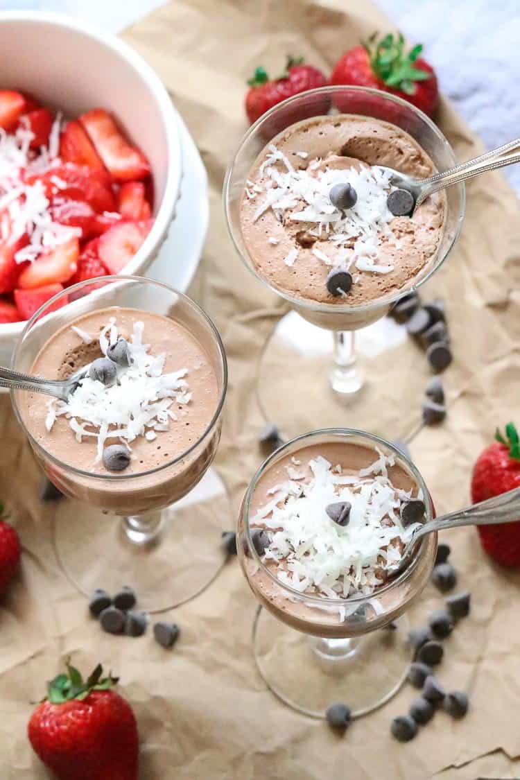 Easy Vegan Chocolate Mousse (with Aquafaba) - Vegan Blueberry
