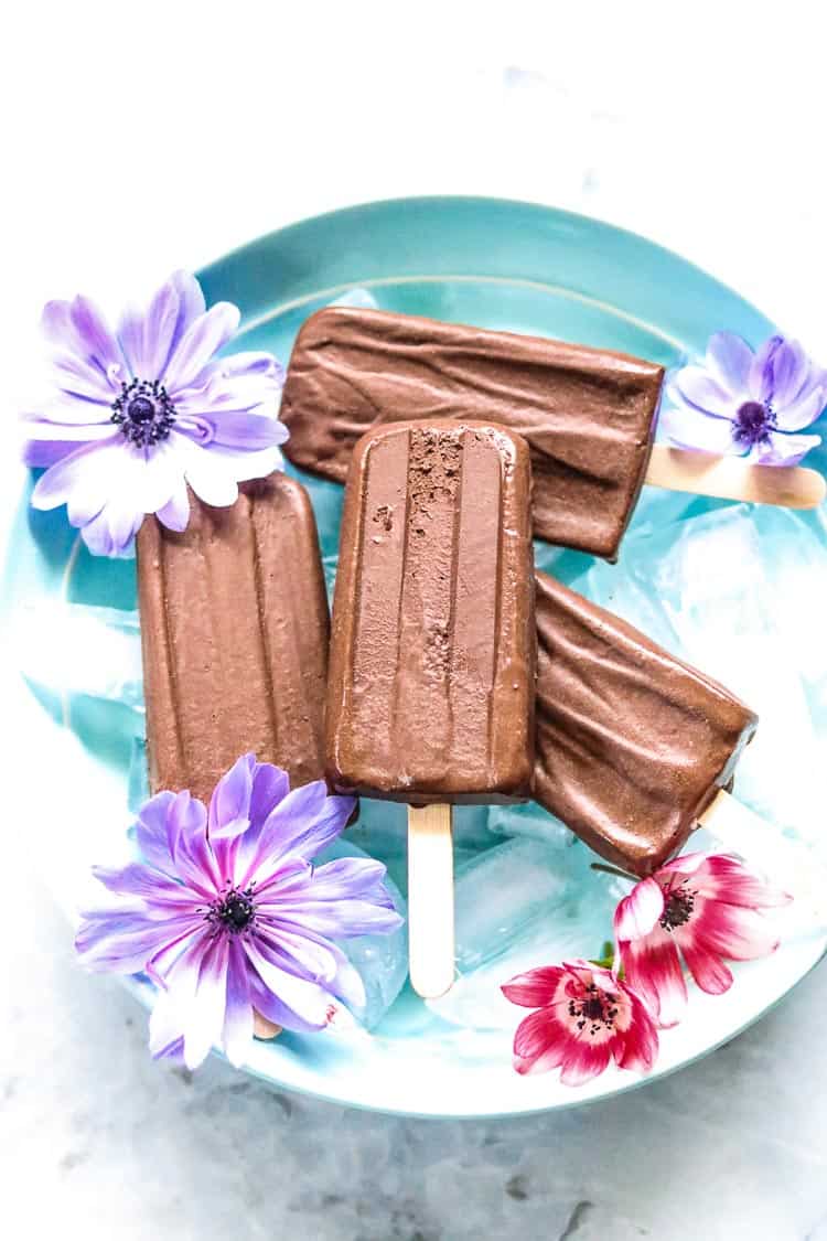 4 Vegan Fudgesicles on a plate.