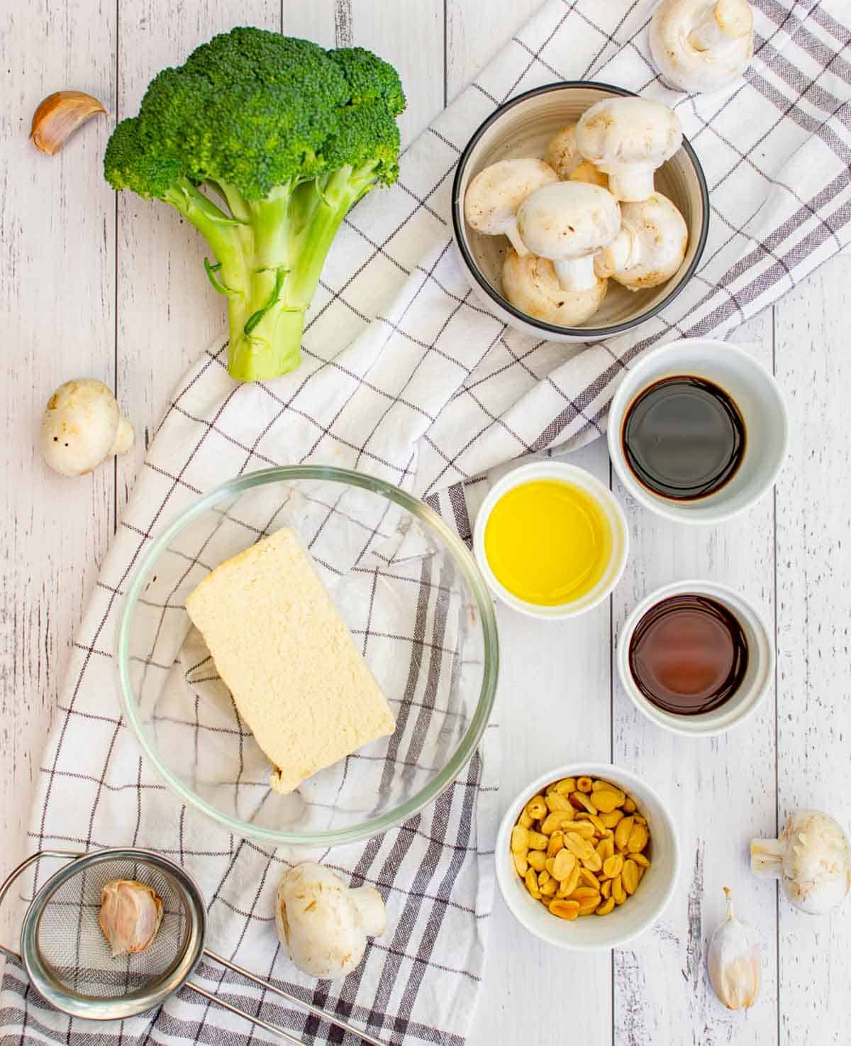 Ingredients to make vegan broccoli tofu stir fry.