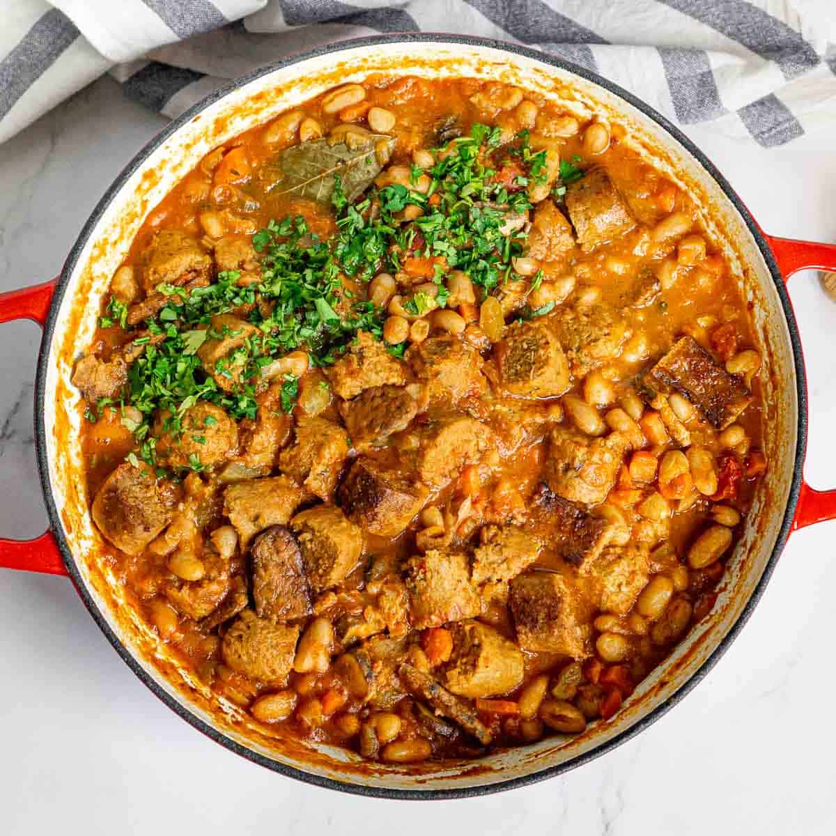 Pan of vegan cassoulet.